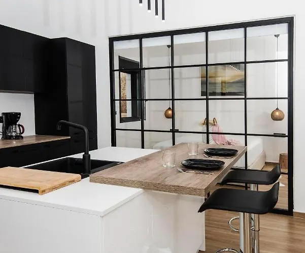 Olivomare Semesterbostad *